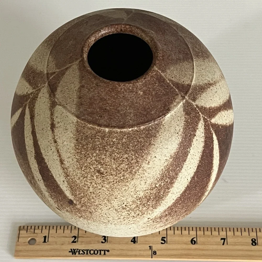 Hand Crafted Studio Pottery Round Vase Signed Dated 1995 Speckled Brown Beige